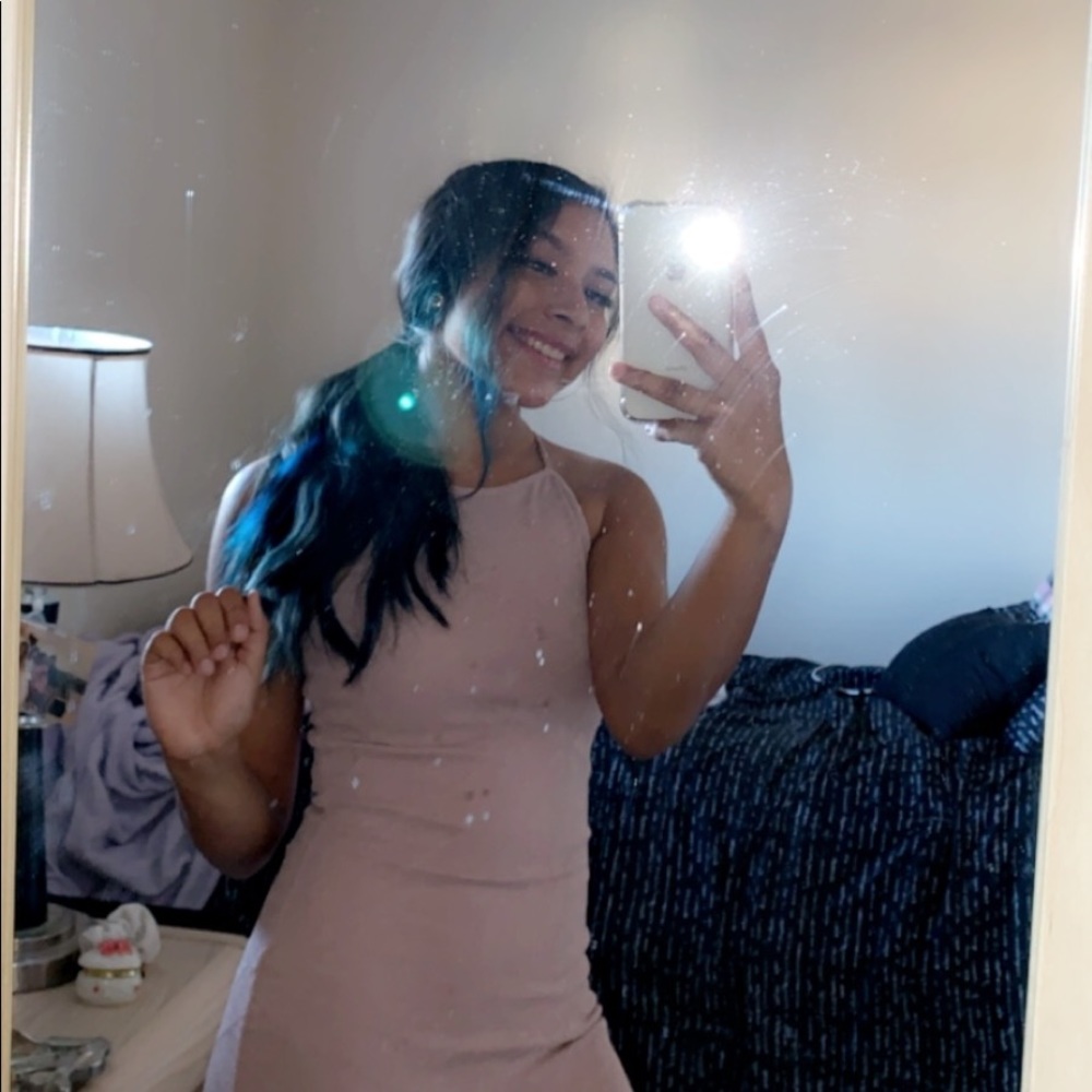 Meet your Posher, Elizabeth